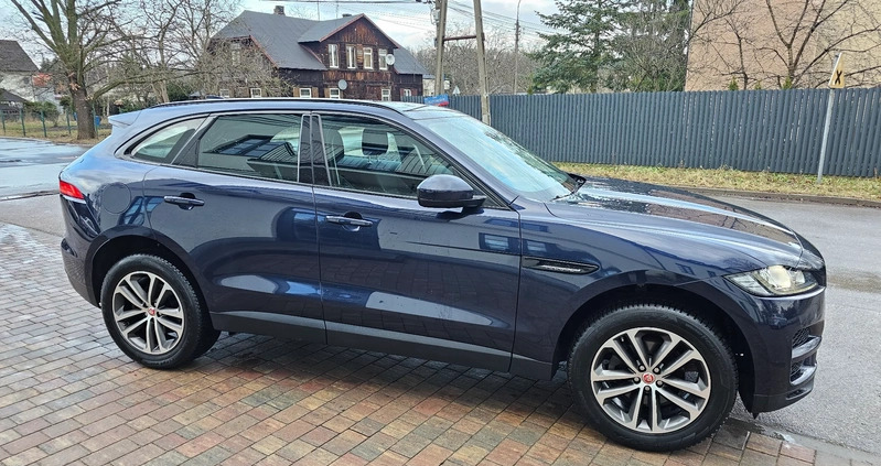 Jaguar F-Pace cena 92900 przebieg: 195000, rok produkcji 2017 z Gostyń małe 781